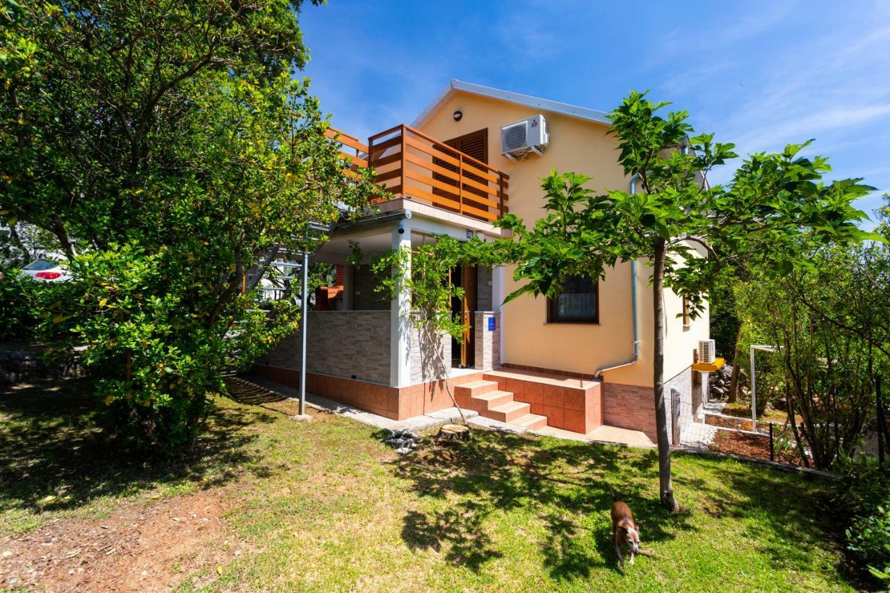 Apartament Krcine *